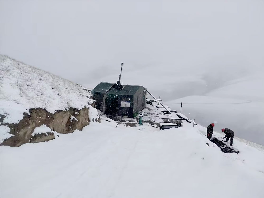 Coring in extremely cold regions